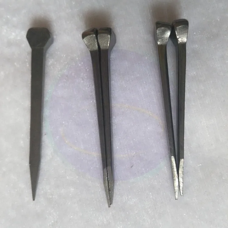 Chinese horsesoe nail factory direct wholesale prices in bulk horseshoe nail sizes image