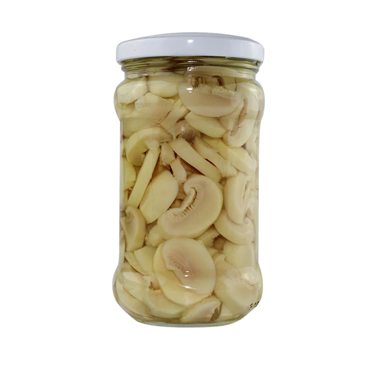 Свежий нарезной гриб в банке