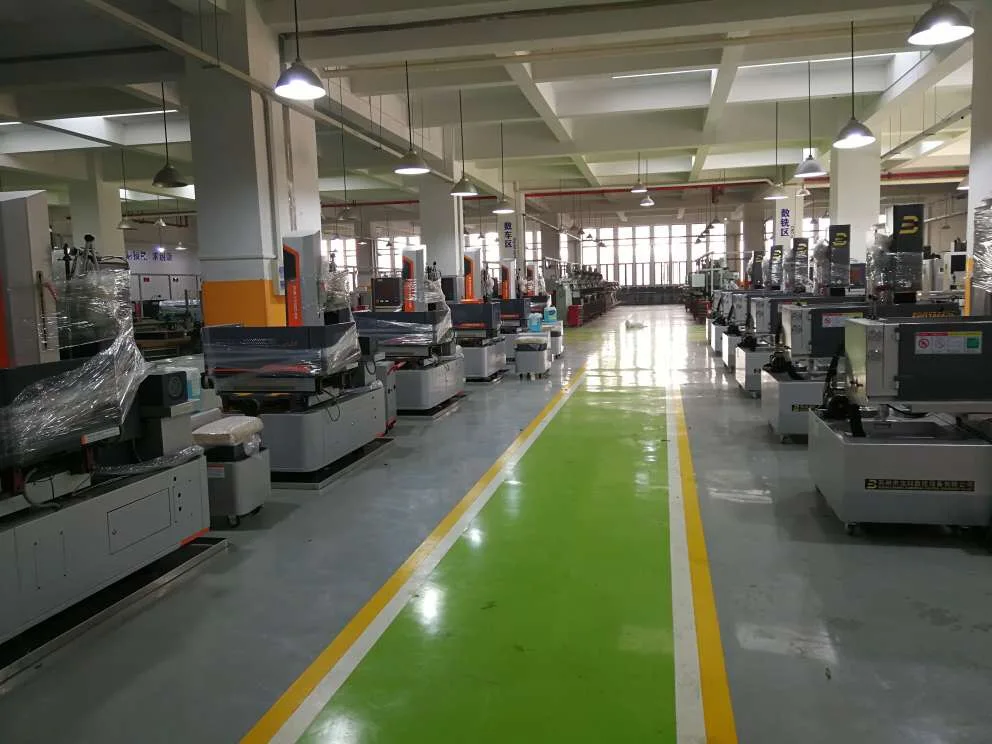 
Small Size Servo Motor High Speed CNC Wire Cutting EDM Machine Model BM400C 