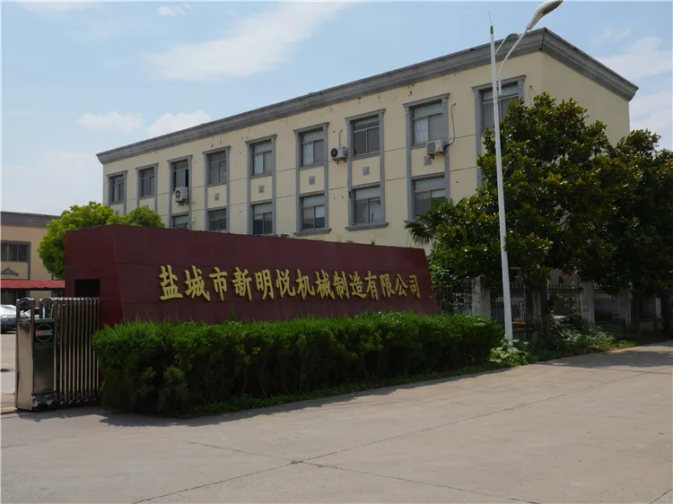 Paddy harvester oil palm harvester mini soybean harvester in india