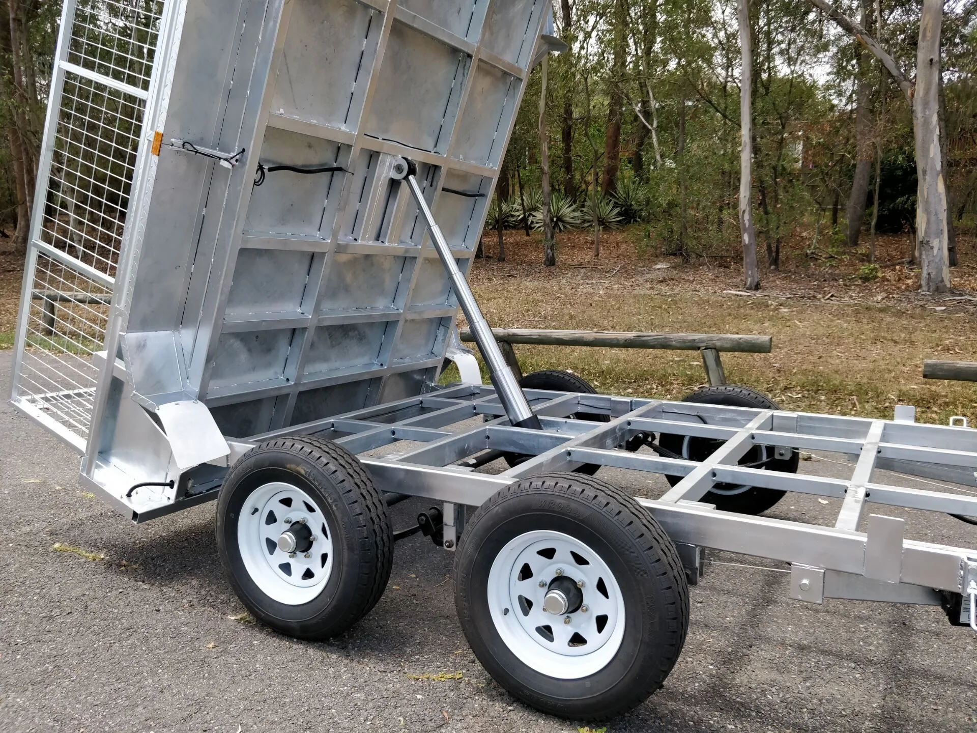 2021 POPULAR  HDG 12 x 6 Hydraulic Three Ways Tipper Trailer ATM 3500KG