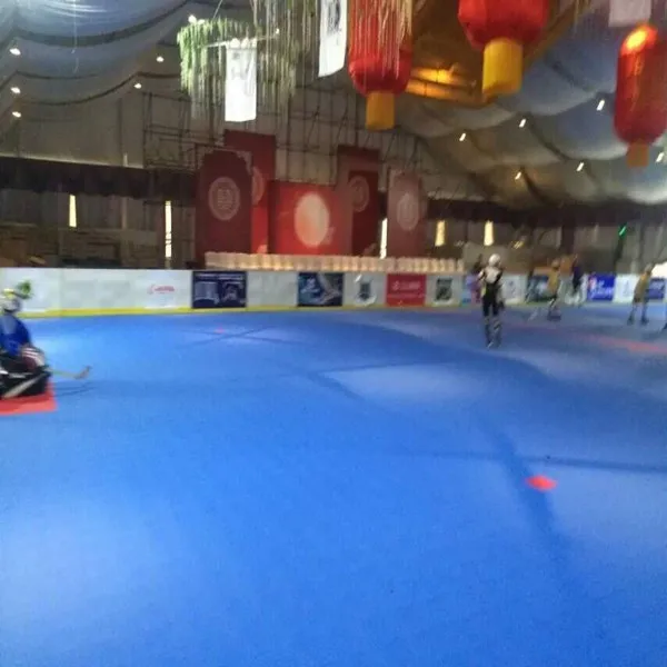 China Factory PP plastic roller skating rink flooring