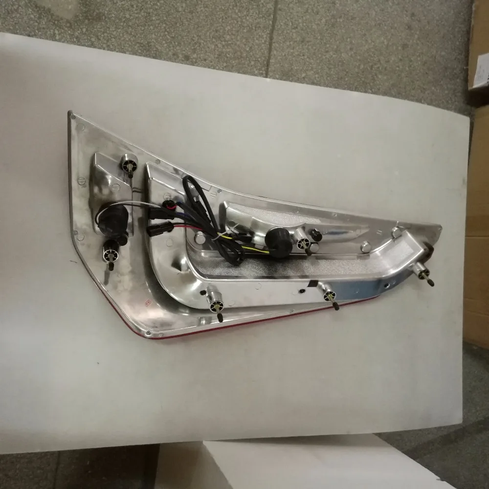 
Bus spare parts bus rear light stop lamp with E-mark HC-B-2450-3 