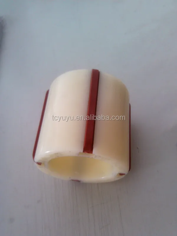 Bush/plastic core holder for slitting machine