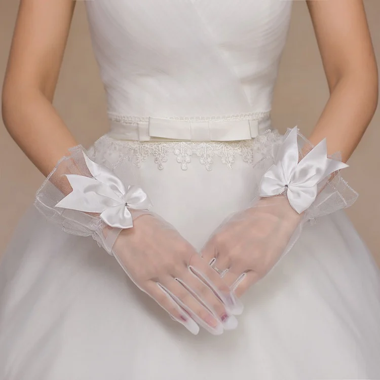 
short tulle wedding gloves with bowknot 