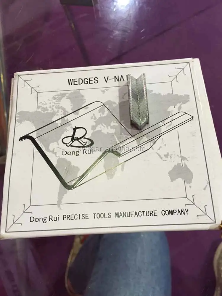 
New Design CNC Double Angle Nailing Machine for Photo Frame 