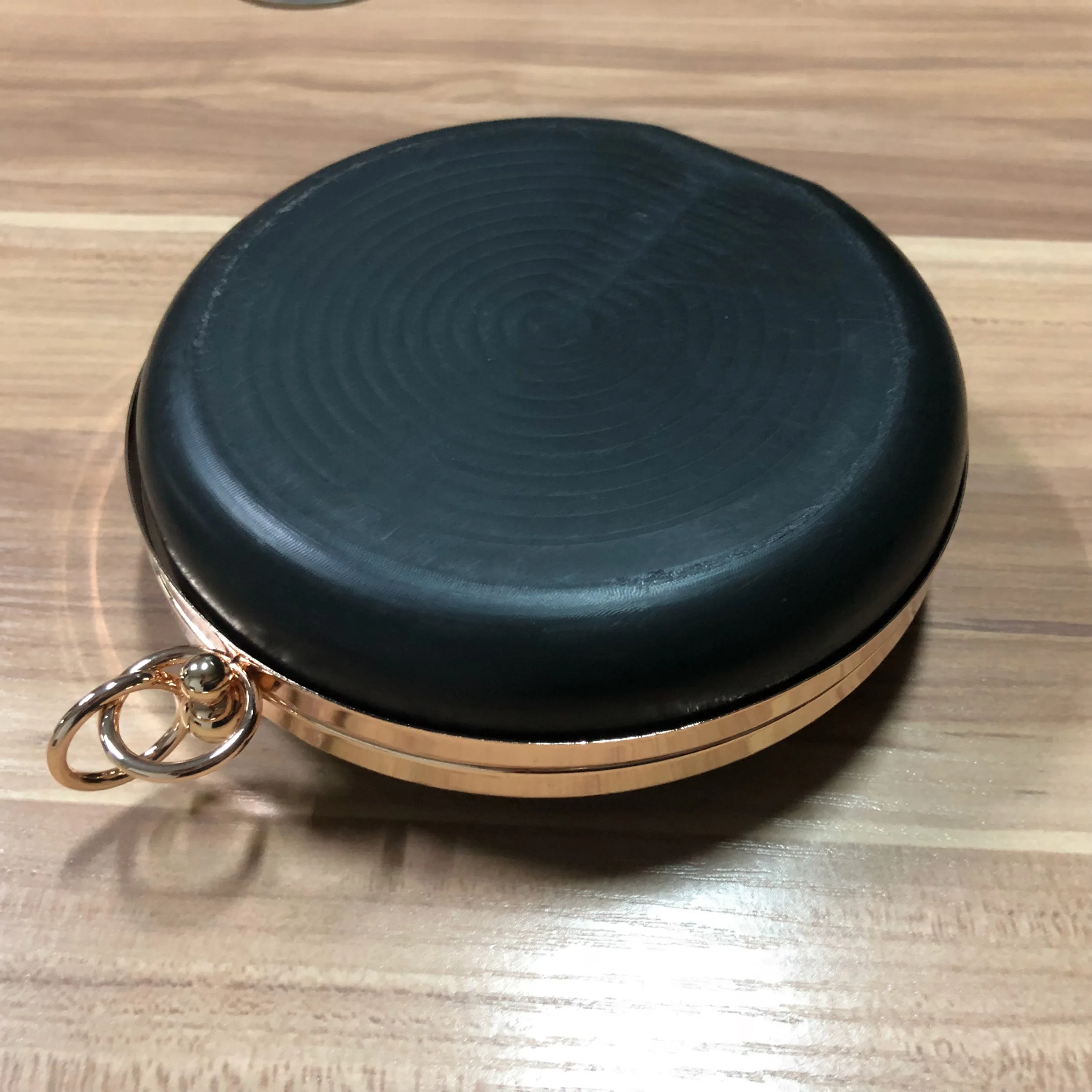 Customized Round Shape Box Clutch Clutch Frame