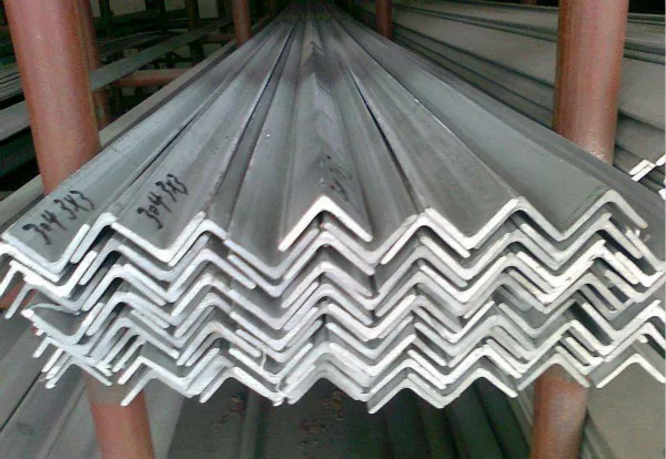q235/q345/ss400/s235/s275 Black Angle Steel/ Galvanized Angle Bar