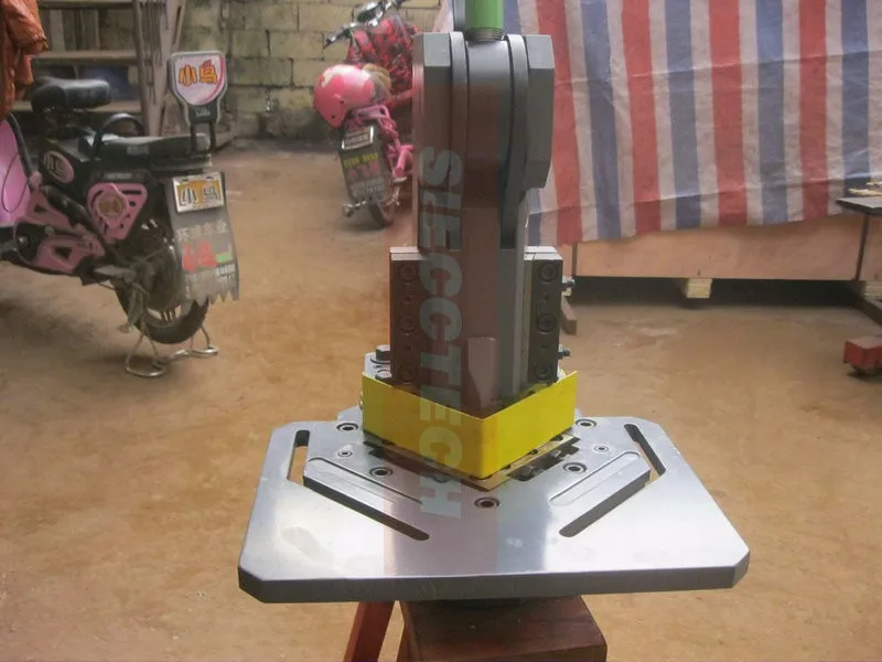 Hand Corner Notching Machine /Manual Angle Notcher HN-3 HN-4