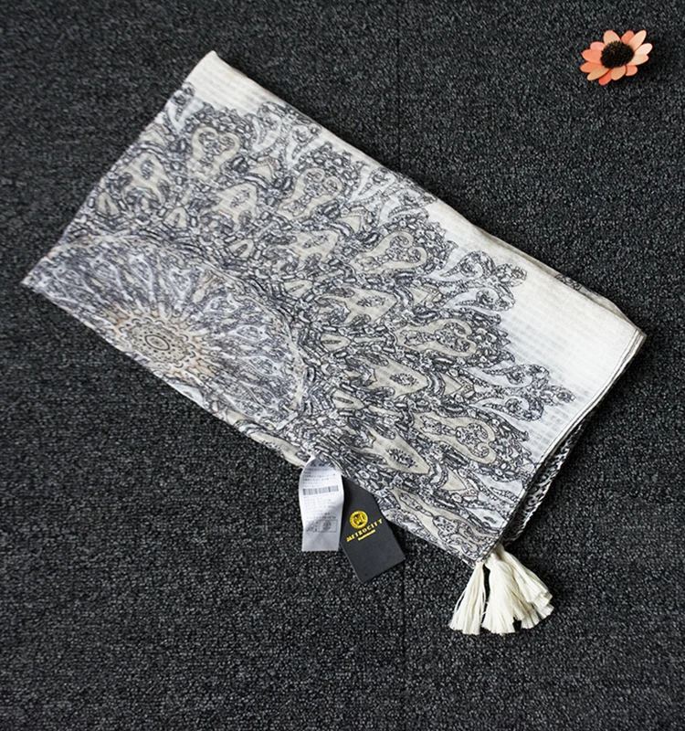 
Casual style print voile fabric tassel designer twill scarf 