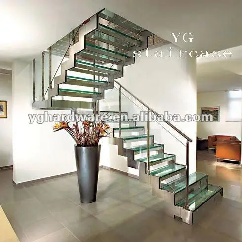 U в форме из нержавеющей стали с лестницы