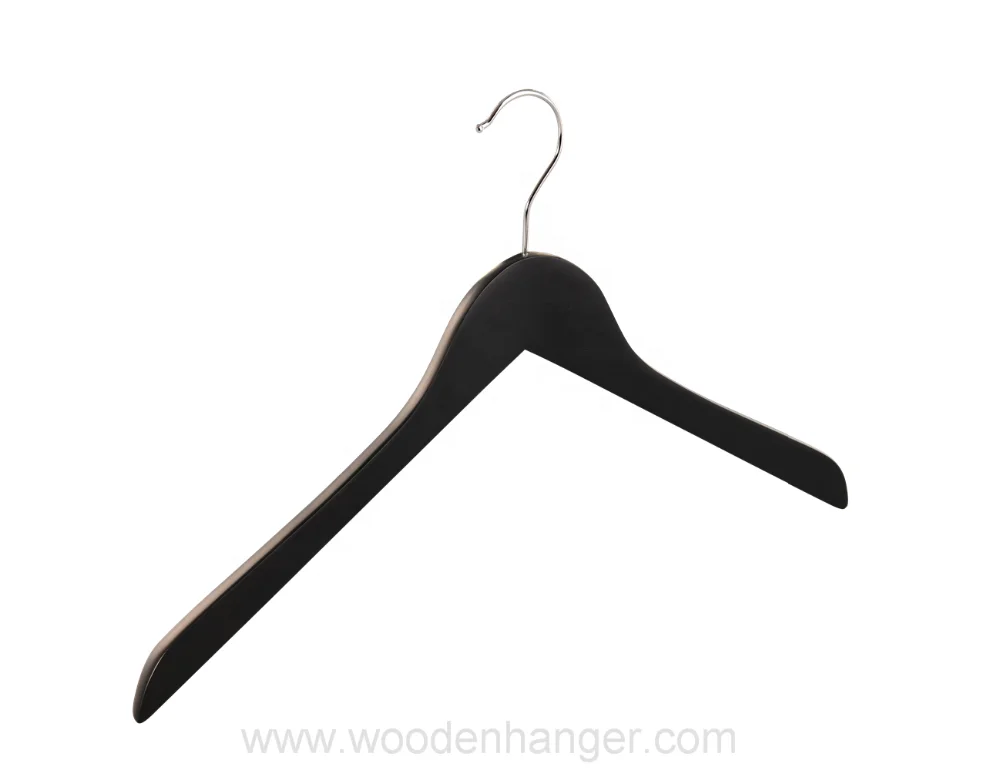 Wholesale Wooden Shirts Hanger Anti theft For Fashion Brands Customized
