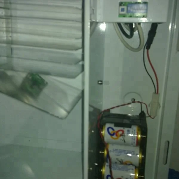 Wall Mounted Women Sanitary Pad/Washing powder/Liquor Vending Machine