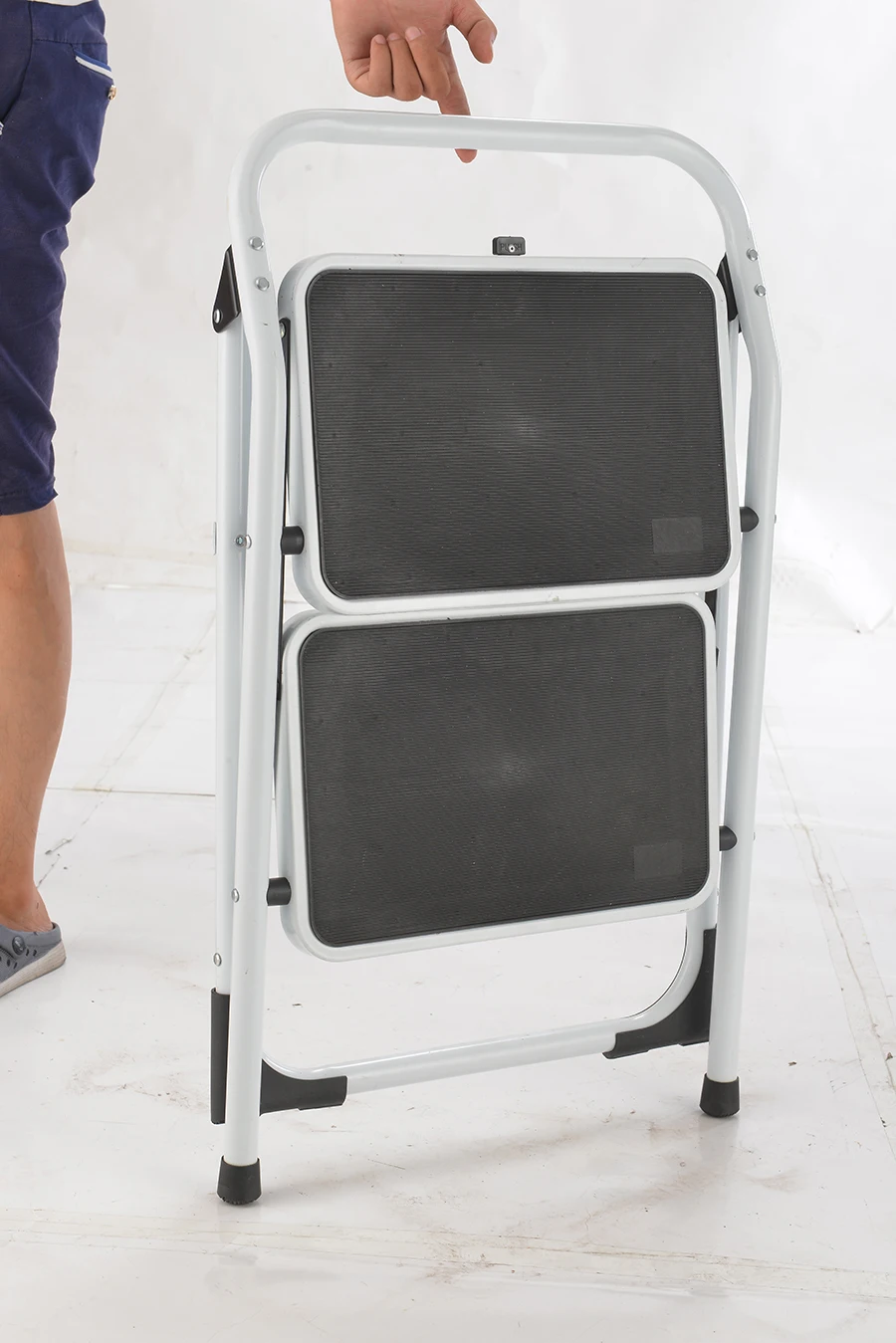 Лидер продаж Современная стальная лестница 6-ступенчатая домашняя для домашней кухни скалолазания с сертификатом EN131