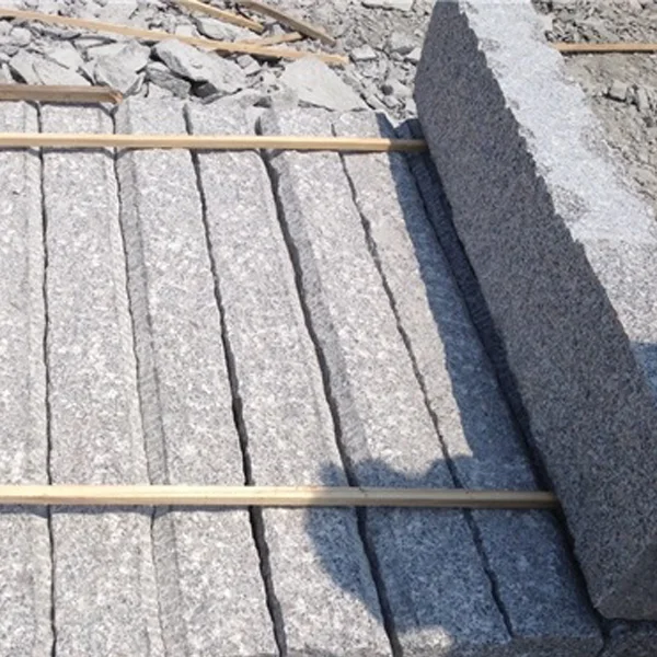 
natural surface grey granite curb 