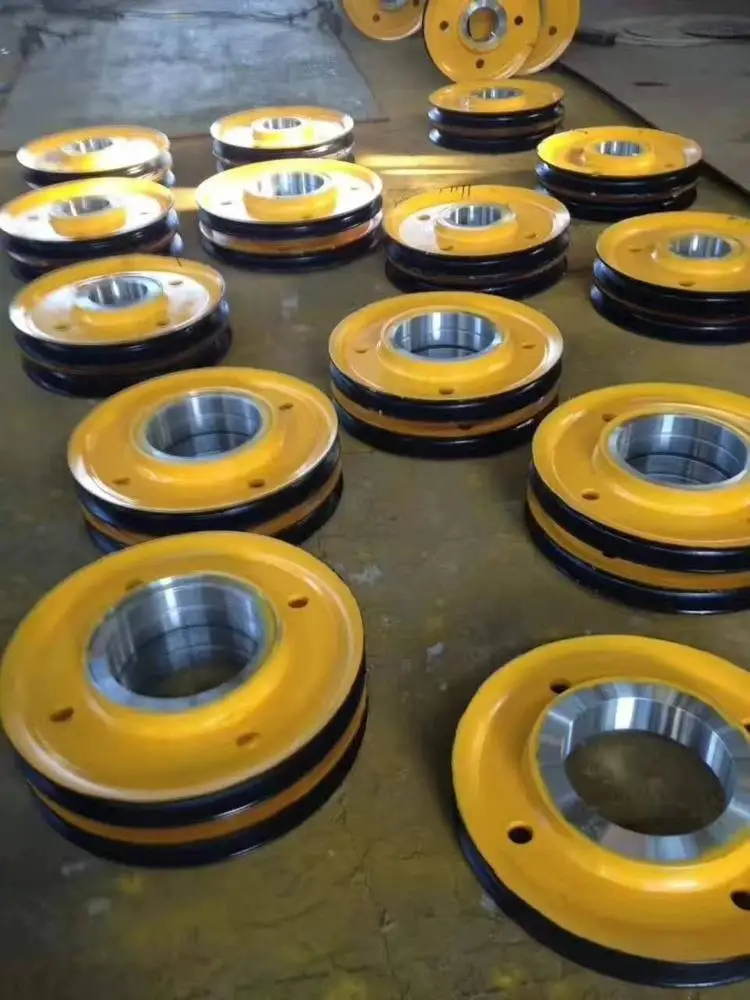 High strength and toughness damping spring