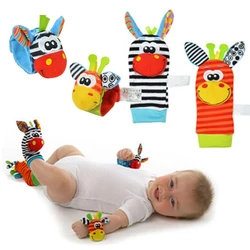 2017Hot Sale Newborn Baby Rattles Stuffed Toys Animal Socks Wrist Strap Education Toy For Toddlers Baby Socks