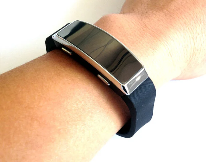 
8G Digital Audio Voice Recorder Sport Bracelet High fidelity recording Mp3 player (DW-SK201) 