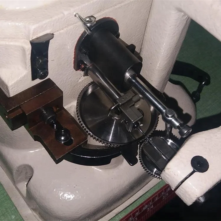 Typical Industrial Sewing Machine Automatic Lubrication Disc Feed Shoe Sewing Machine Manufacturer