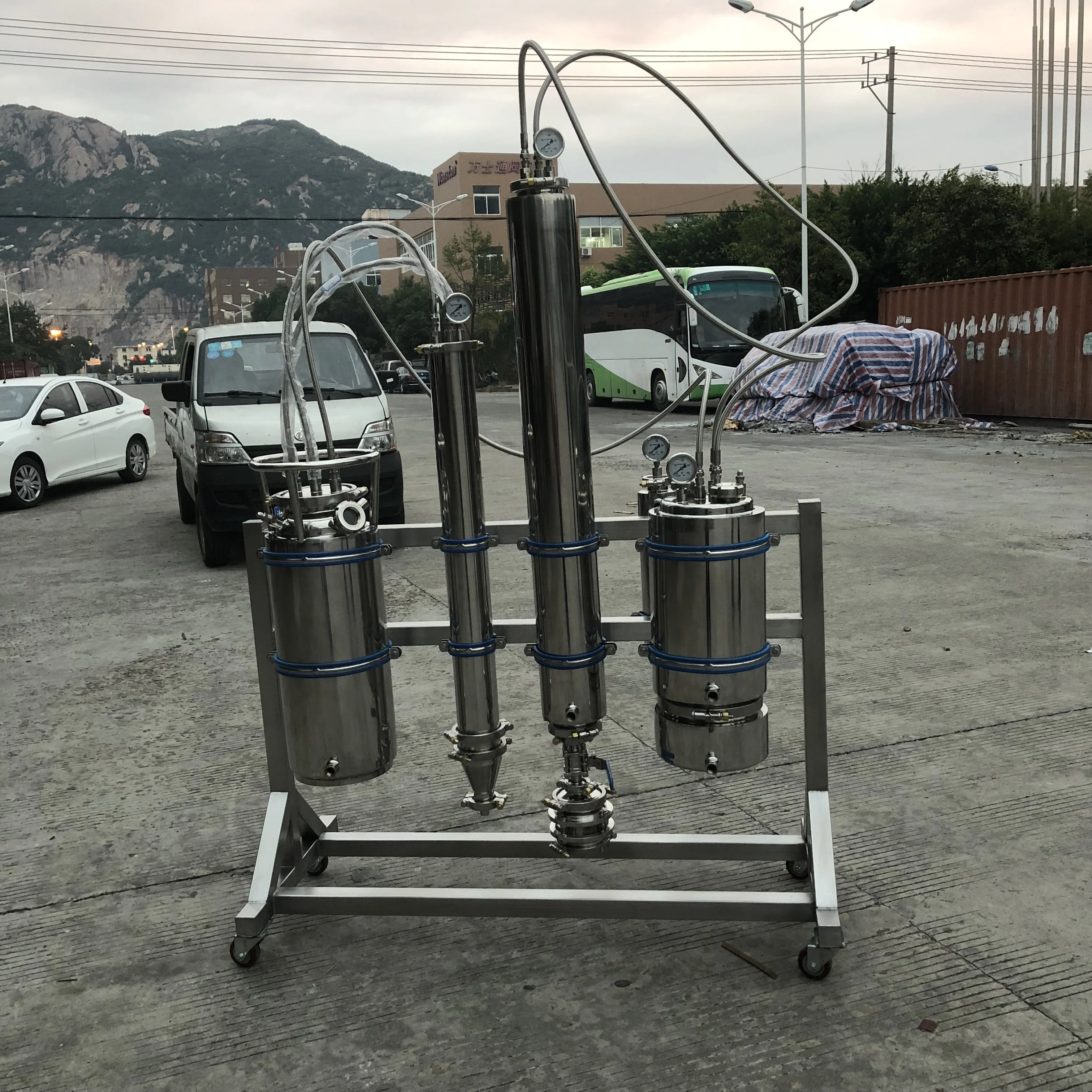 Extraction Equipment EXTRACTOR 5LBS 25 LBS 50 LBS 100LBS CLOSED LOOP SYSTEM