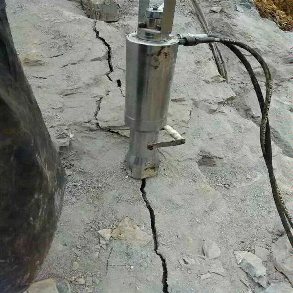 Rock stone splitting wedge and feather for hydraulic rock splitter