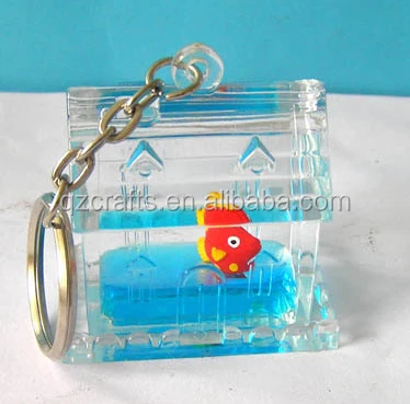 Heart shape model plastic water globe keychain