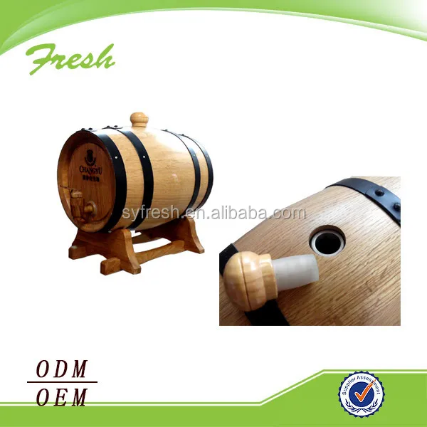 
Display fashionable wooden whiskey barrel 