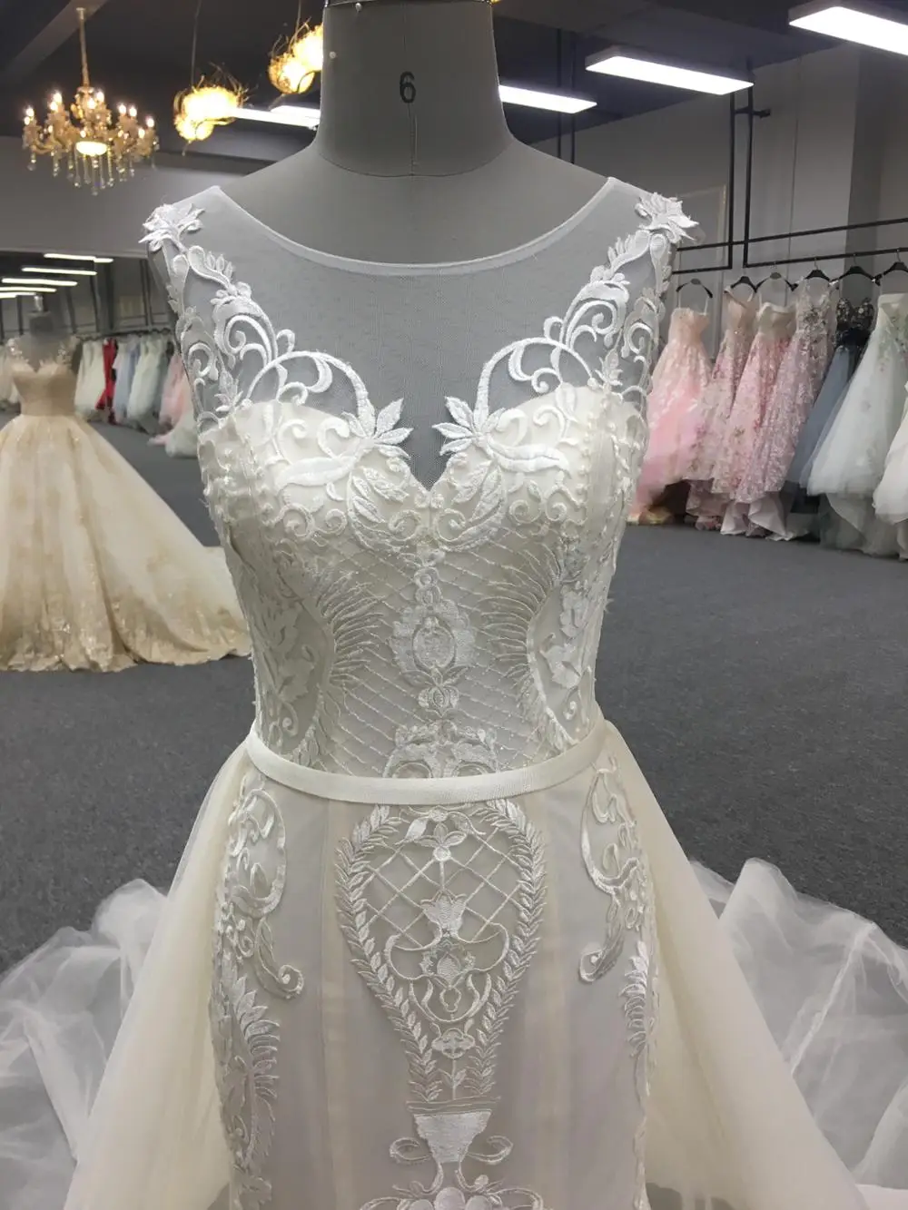 Latest Wedding Gown Designs Sexy Mermaid Wedding Dresses 100% Polyester Satin Modern Midi Amanda Novias Scoop Illusion Ivory