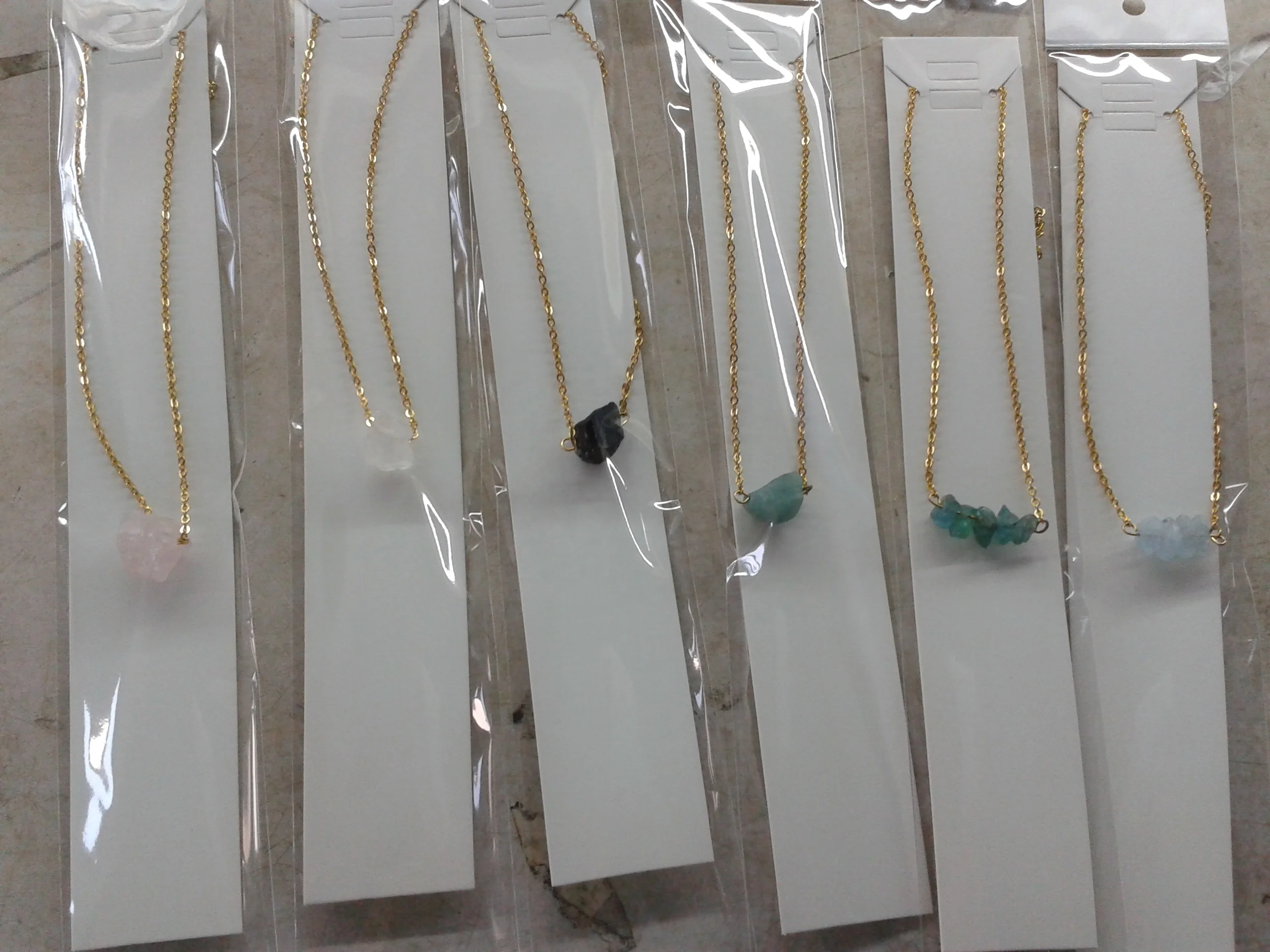 New trending hot products Minimal Crystal Necklace Rough Cut Gemstone Necklace Raw Rock Crystal Necklace