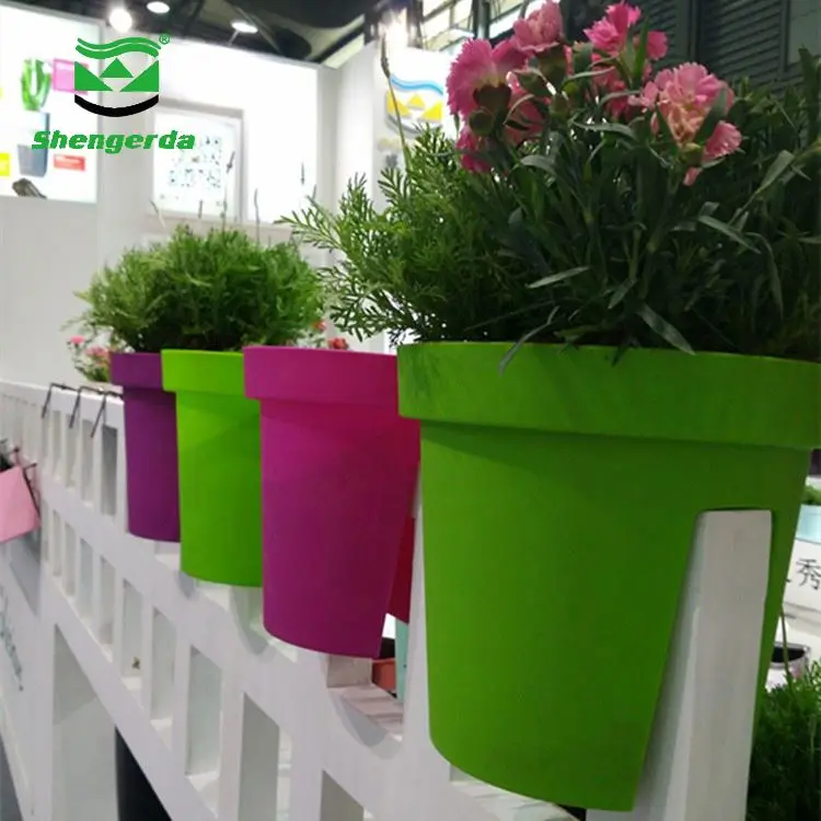 Leizisure Railing Pot Wall Hanging Half Round Garden Plastic Flower Pot For Fence