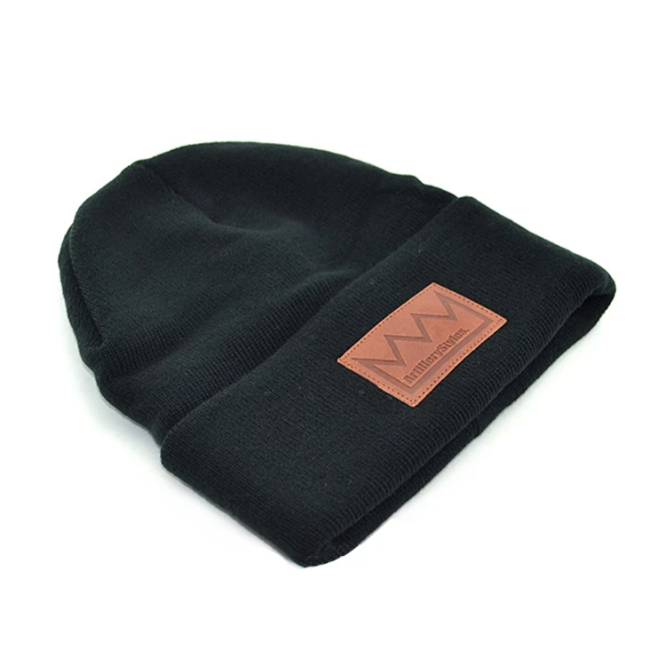 Wholesale Winter Leather Patch Beanie Custom Wool Beanies