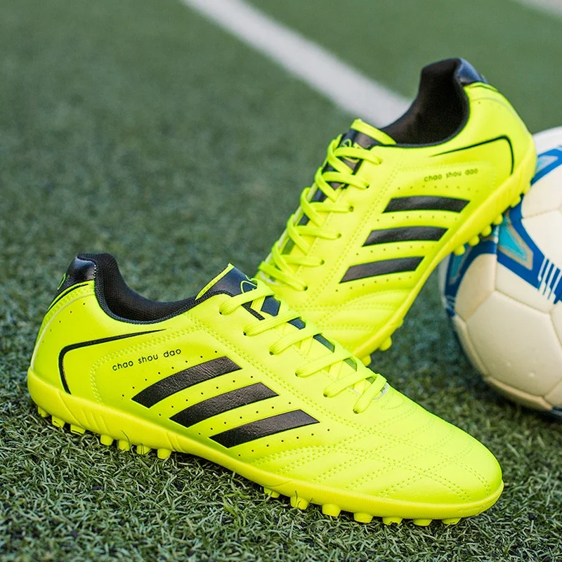 
Factory wholesale football indoor sport student kids shoes soccer 