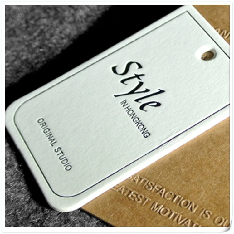 900GSM Letterpress Thick White Cotton Cardboard Paper Clothes Hang Tag with Eyelet and String