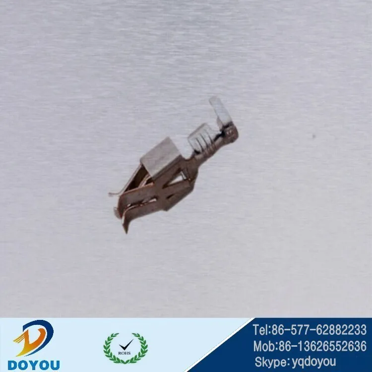DJ70323-6.3-21 3 way sensor distributor connector fuel injector connector