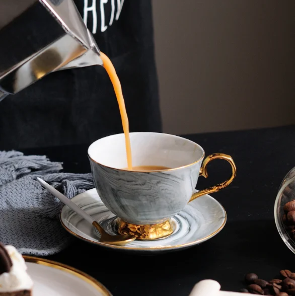 Мраморная белая фарфоровая кофейная чашка золотая линия с ручкой костяного фарфора винтажная Золотая оправа чайная и блюдце