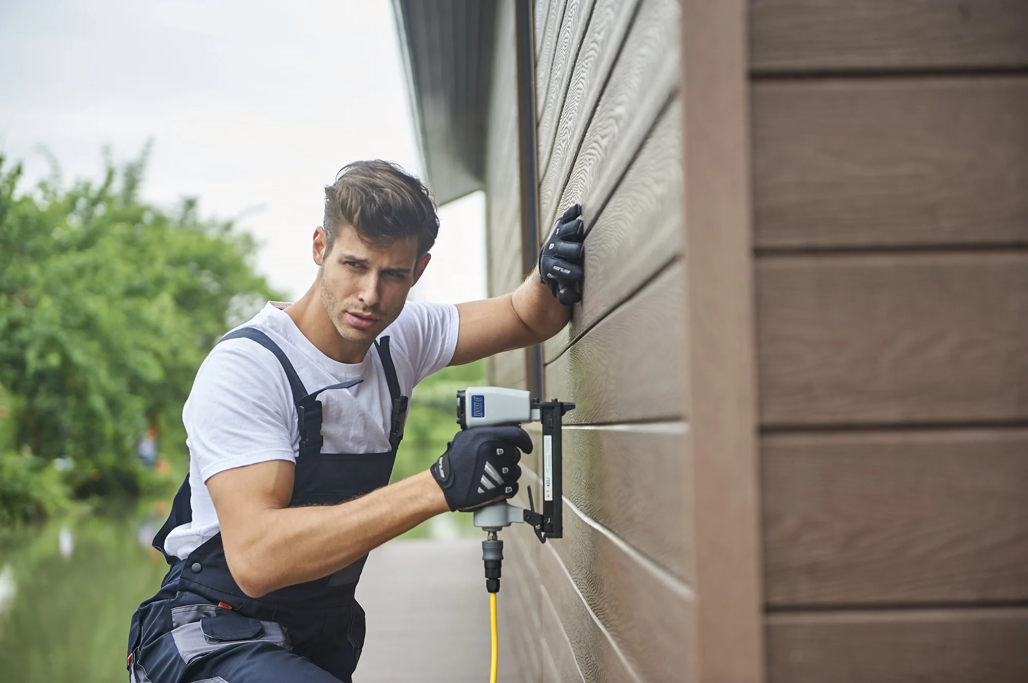 XINYI F30 pneumatic air brad nailer nail gun for upholstery frame sofa furniture