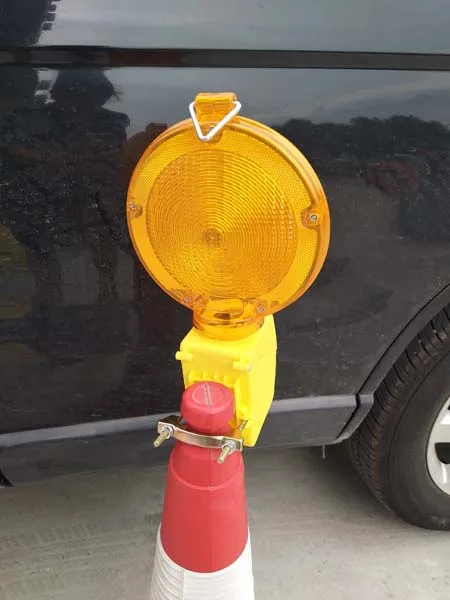 6V4R25 battery powered led yellow flashing traffic warning light