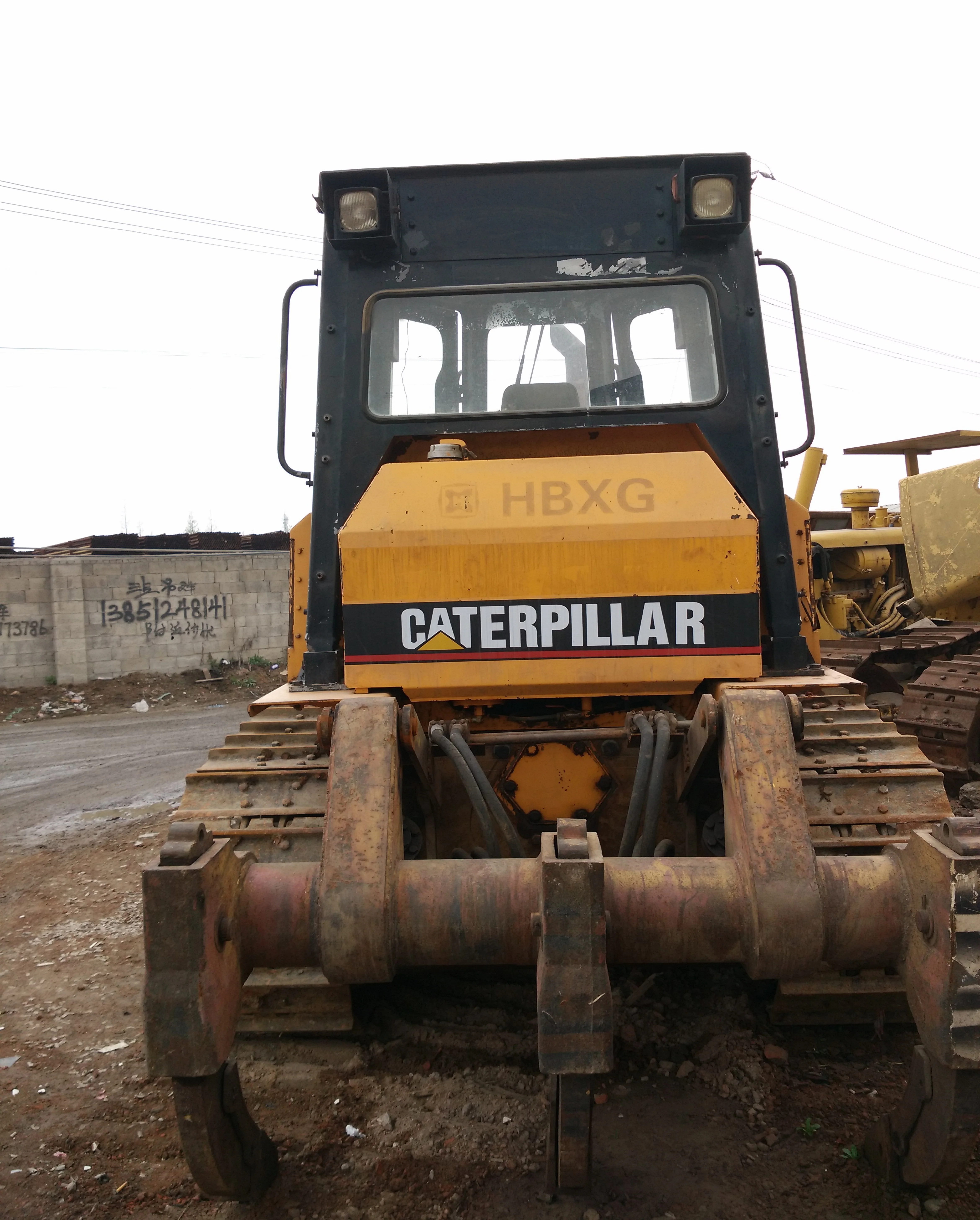 Good price best working condition america  D6G  D3 D8 D6 D5 D4 D9 D7 D10 Crawler bulldozer for sale