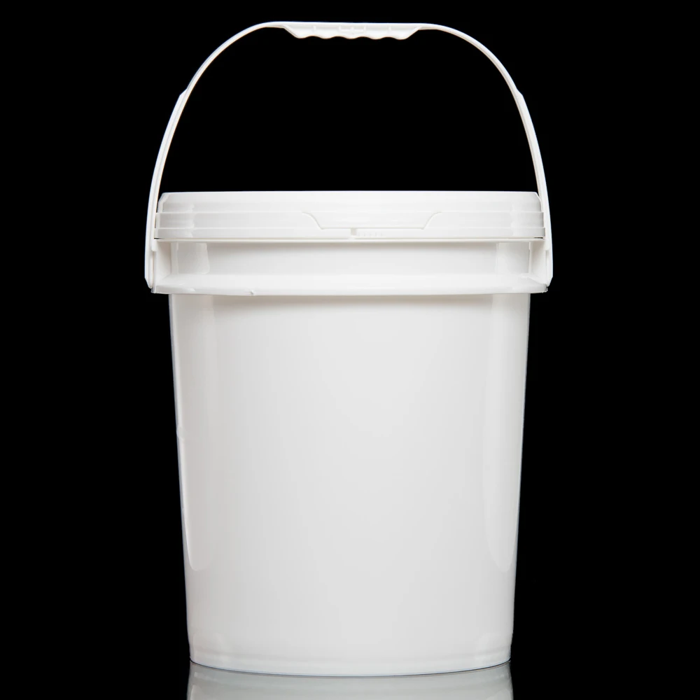 5 Gallon White Plastic Buckets with Lid