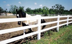 High Quality Low Price White 3 Rails Vinyl PVC Horse Fence