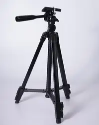 2020  Latest  Multifunction Portable Anchor Live Broadcast Desktop Landing Photography 2 in 1 HandHeld Selfie Stick Tripod