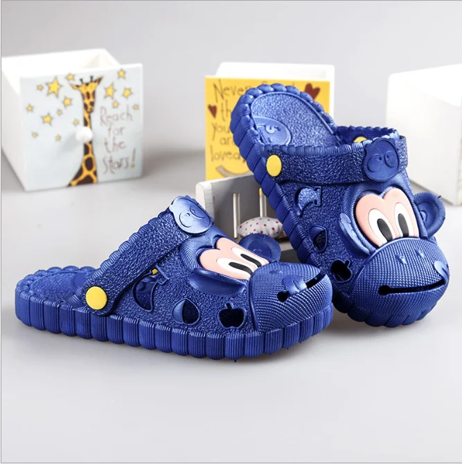 New baby shoes soft bottom cold slippers summer cartoon baotou anti-skid.