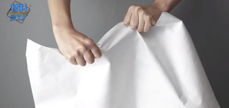 Синтетическая бумага, не выдерживает влагу, 100 мм, 90 г/м2, печать этикеток