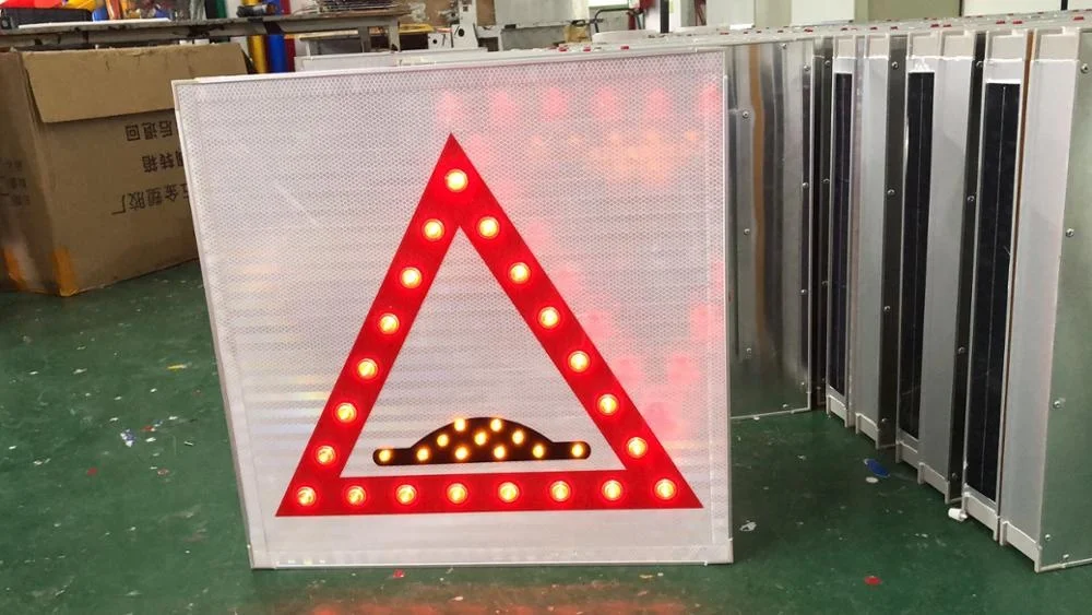 solar powered led flashing outdoor traffic road warning sign board