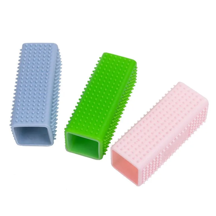 Effective Hollow Silicone Pet Dog Cat Hair Shedding Remover for Carpet