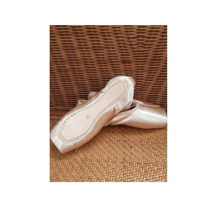 Professional ballet shoe Hard Bottom Satin Straps Practice Pointe Shoes for women