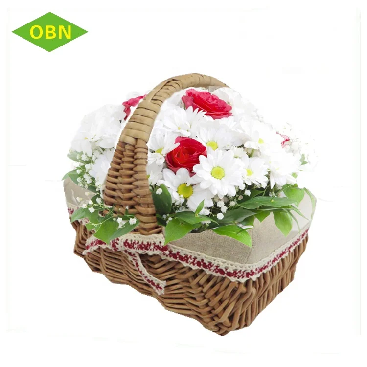 China Wicker Baskets Wholesale Small Woven Decorative Wicker Gift Basket for Flowers