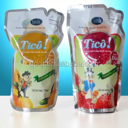 
 Стоячий мешочек для напитков 200 мл с соломинкой внутри  