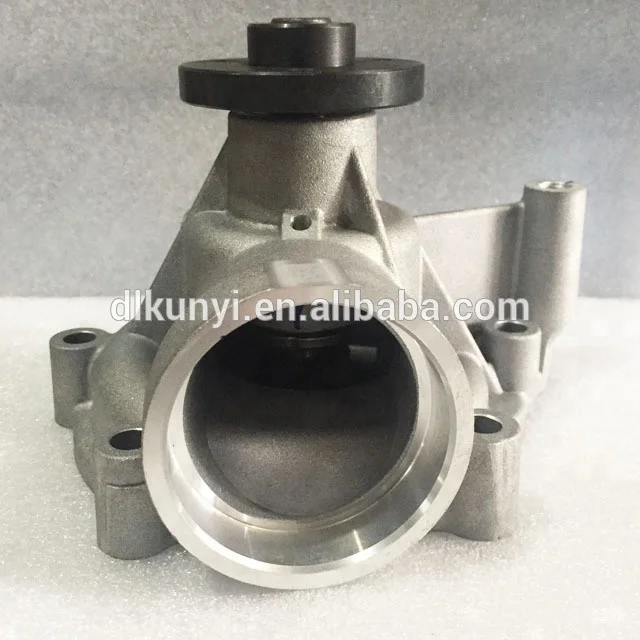 Deutz 0293 7603 Original Deutz Dalian BFM2012 D6D D4D BFM1012 water pump 04256850 02937603
