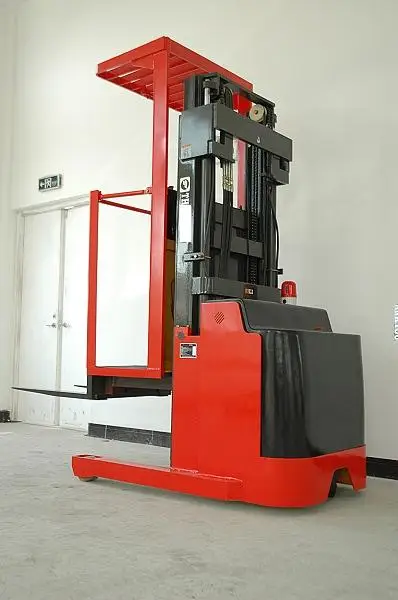 Low Price Manual Moving Order Picker Truck full electric order picker in forklifts for Sale